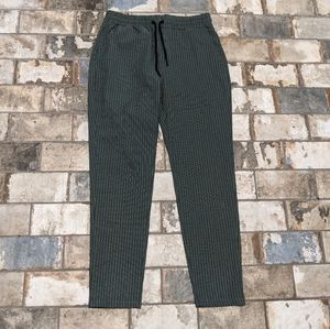 NWT Boohoo Man Medium Green Pinstripe Elastic Trousers